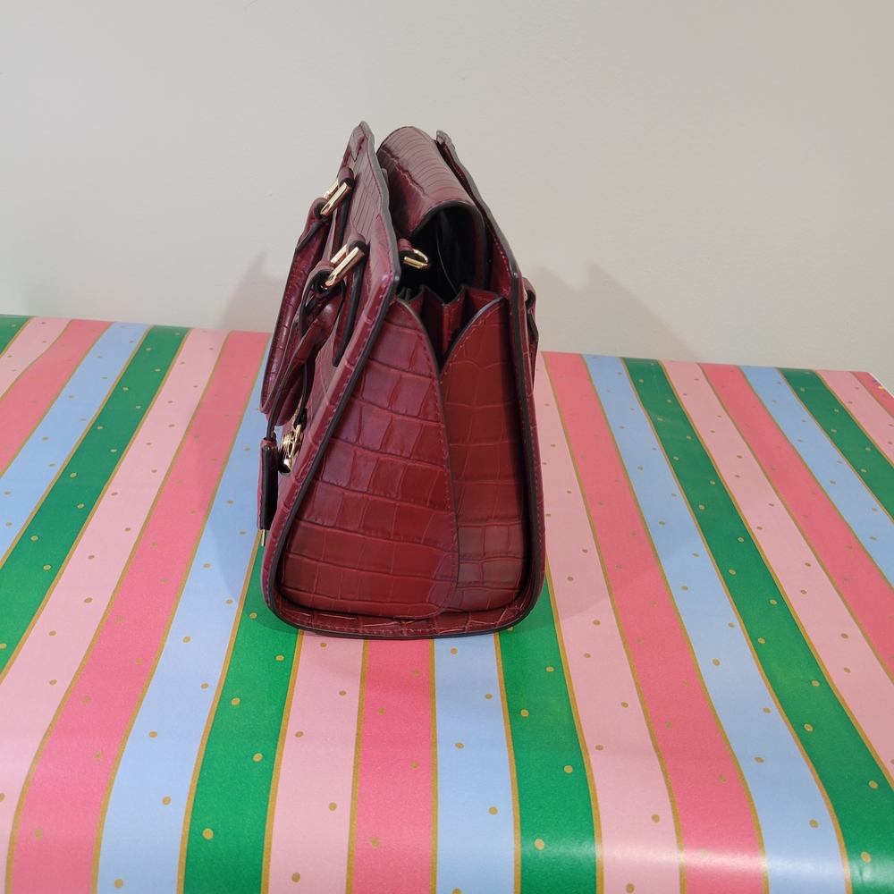 MICHAEL KORS Burgundy Crocodile-Embossed Leather Handbag Gold Hardware NWOT - Picture 8 of 16